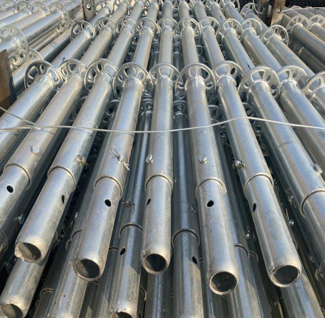 為什么盤扣腳手架比扣件式鋼管腳手架貴了2倍？ (圖2)